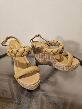 Kaanas Woven Leather Braided Strap Wedge Sandals In Khaki
